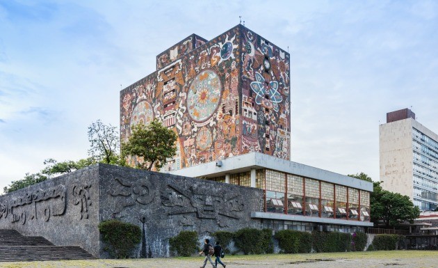 Famosos que estudiaron en la UNAM
